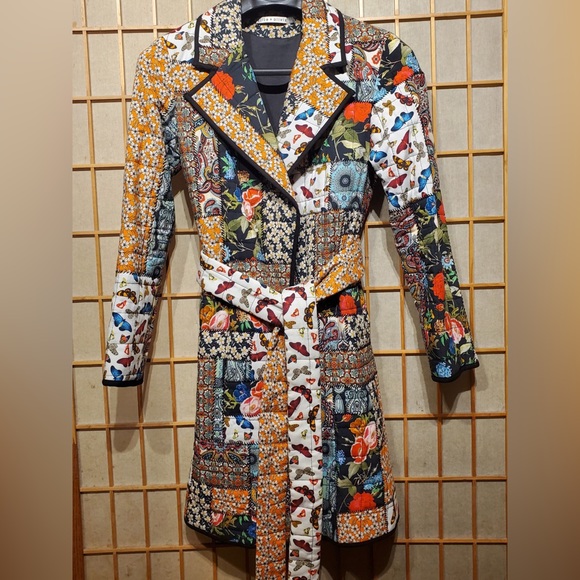 Alice + Olivia | Moya Quilted Patchwork Belted Coat (Multi/Black) - Picture 5 of 9